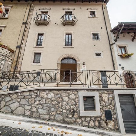 Dimora Fresilia Casa Vacanze Opi Extérieur photo