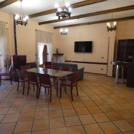 Dimora Fresilia Casa Vacanze Opi Extérieur photo