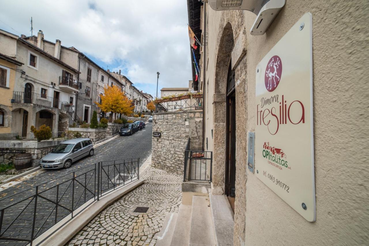 Dimora Fresilia Casa Vacanze Opi Extérieur photo