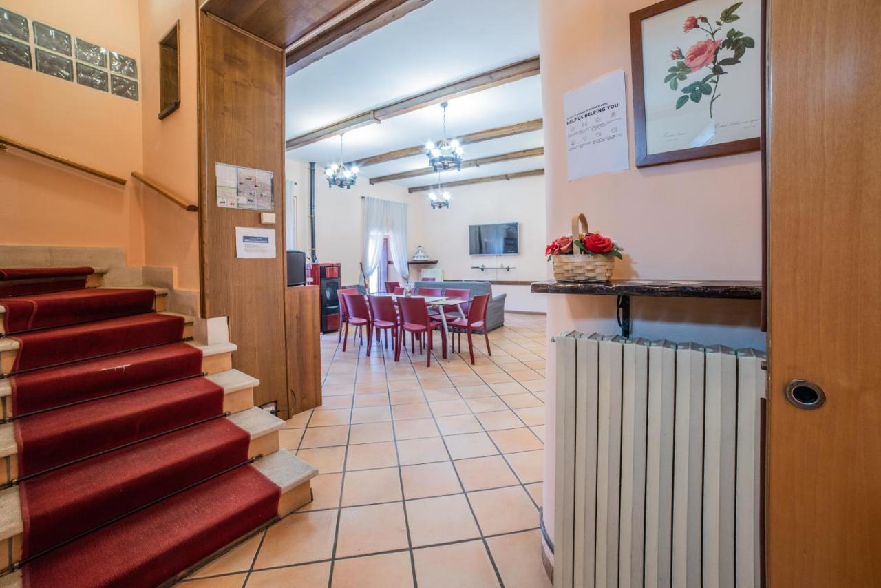 Dimora Fresilia Casa Vacanze Opi Extérieur photo