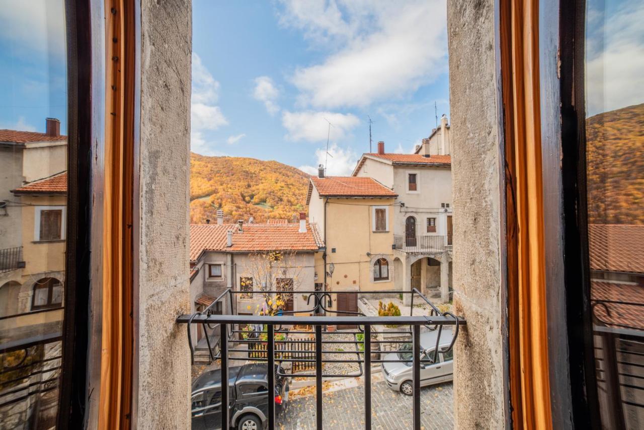 Dimora Fresilia Casa Vacanze Opi Extérieur photo