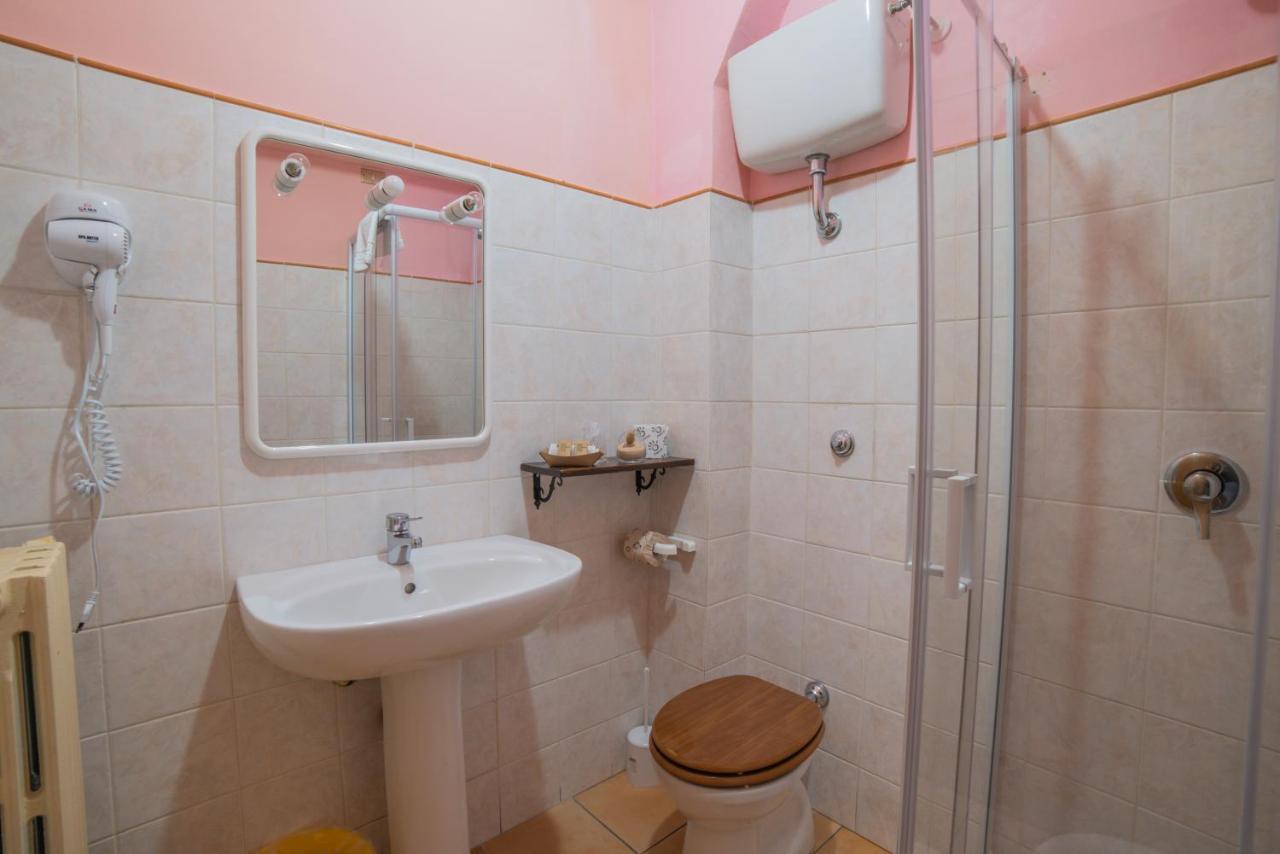 Dimora Fresilia Casa Vacanze Opi Extérieur photo