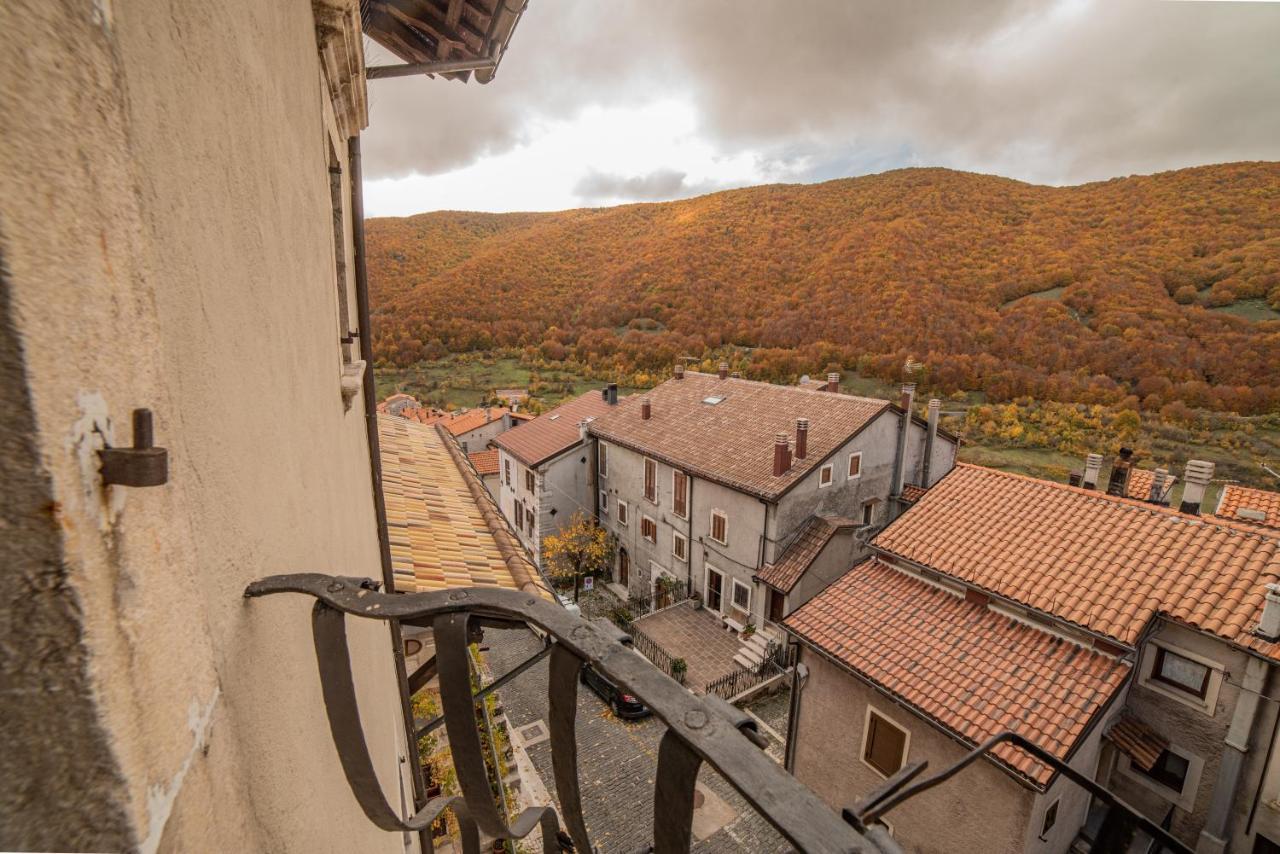 Dimora Fresilia Casa Vacanze Opi Extérieur photo