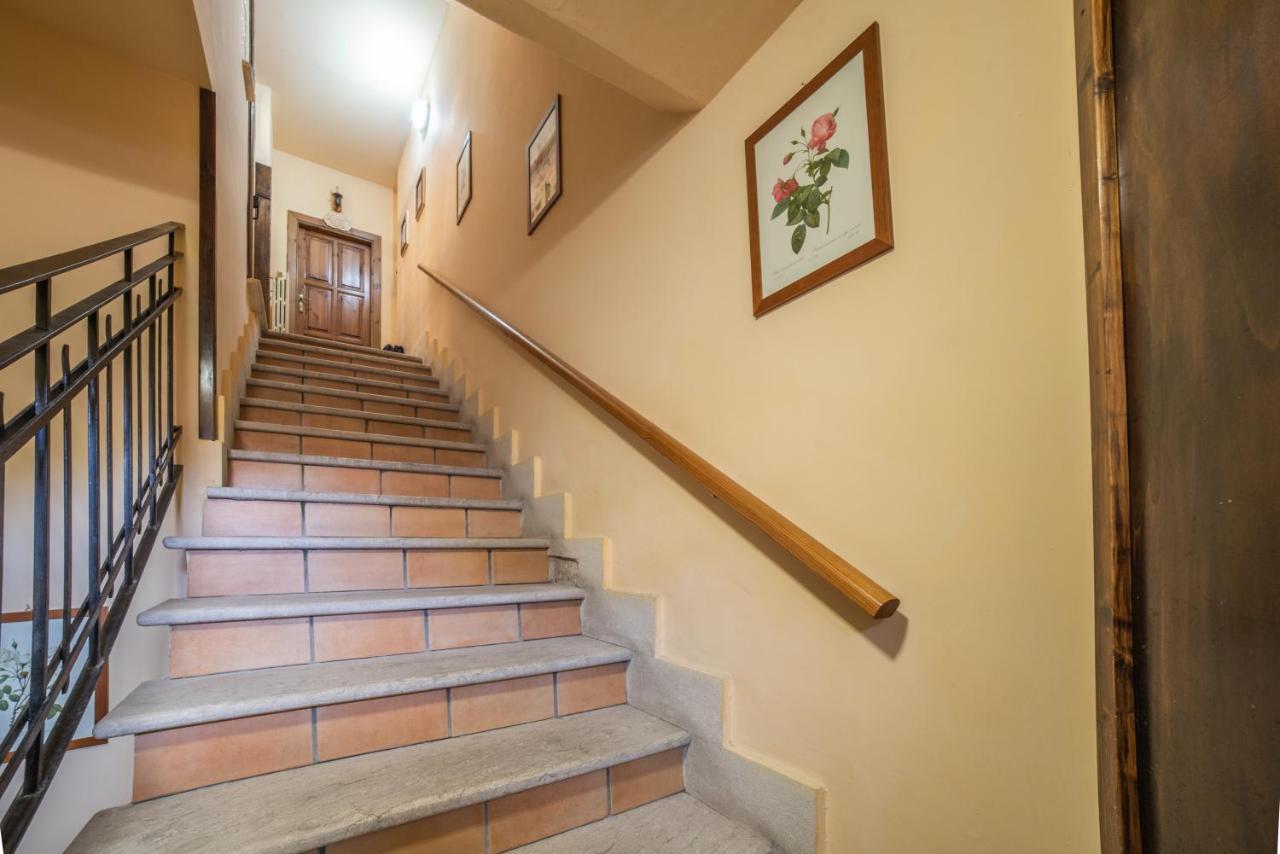 Dimora Fresilia Casa Vacanze Opi Extérieur photo