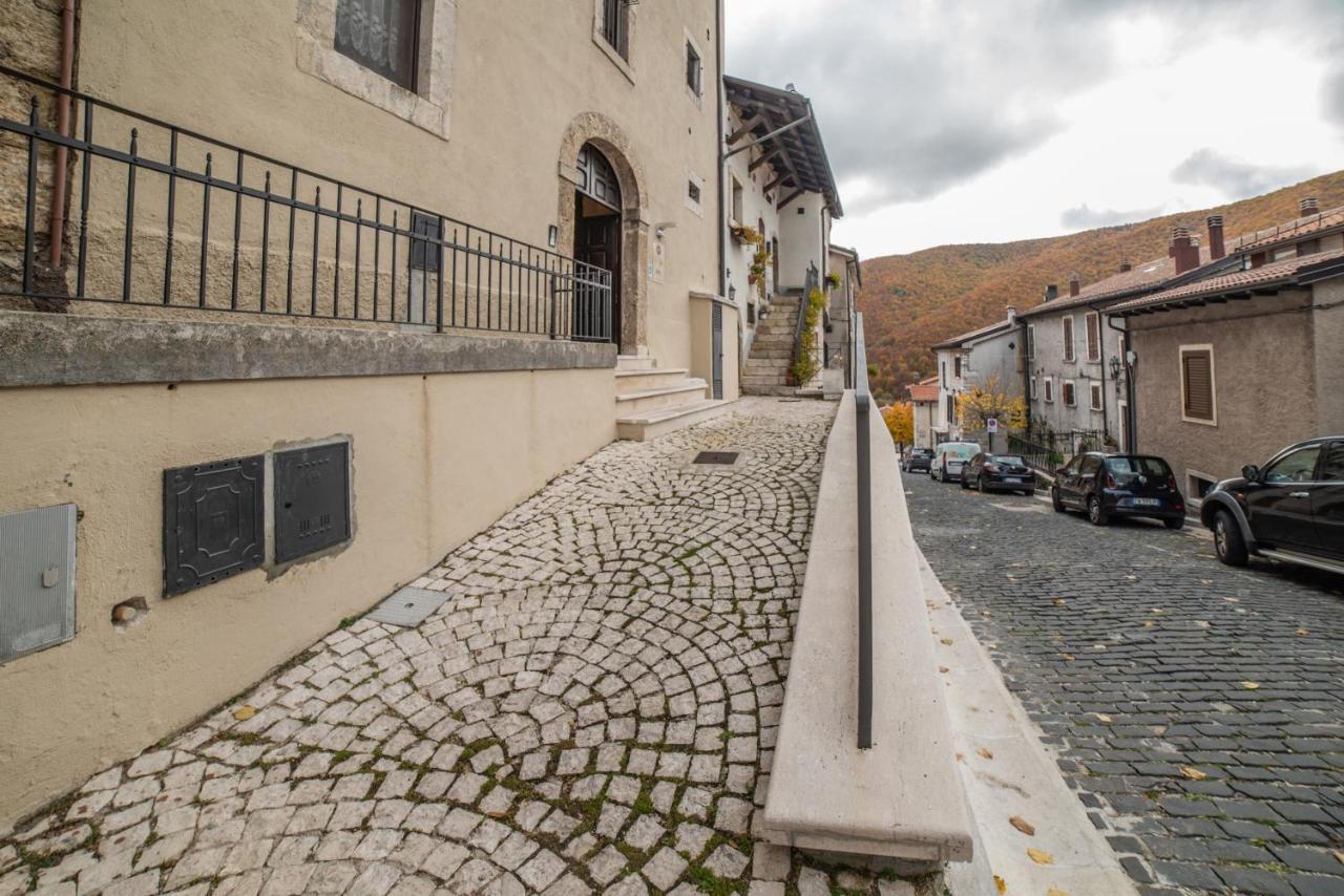 Dimora Fresilia Casa Vacanze Opi Extérieur photo