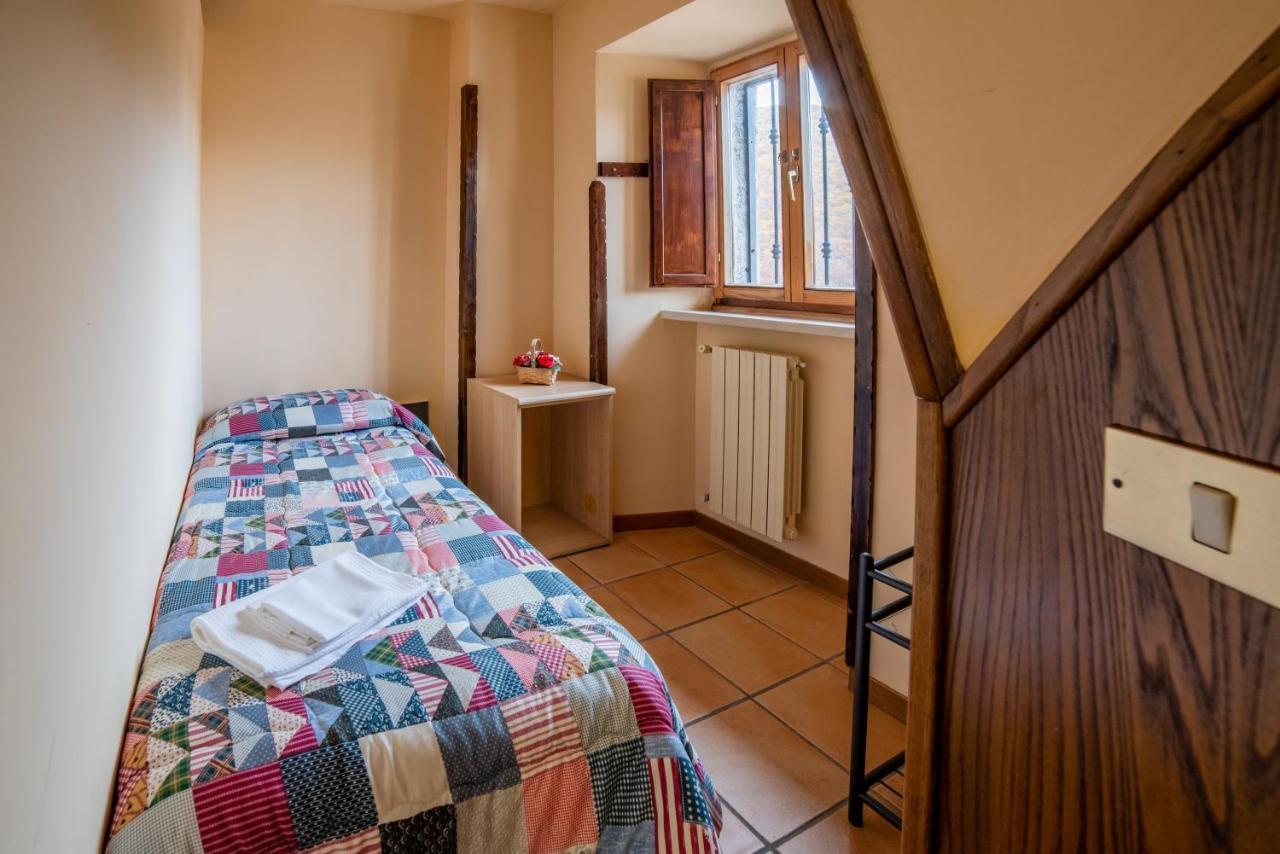 Dimora Fresilia Casa Vacanze Opi Extérieur photo