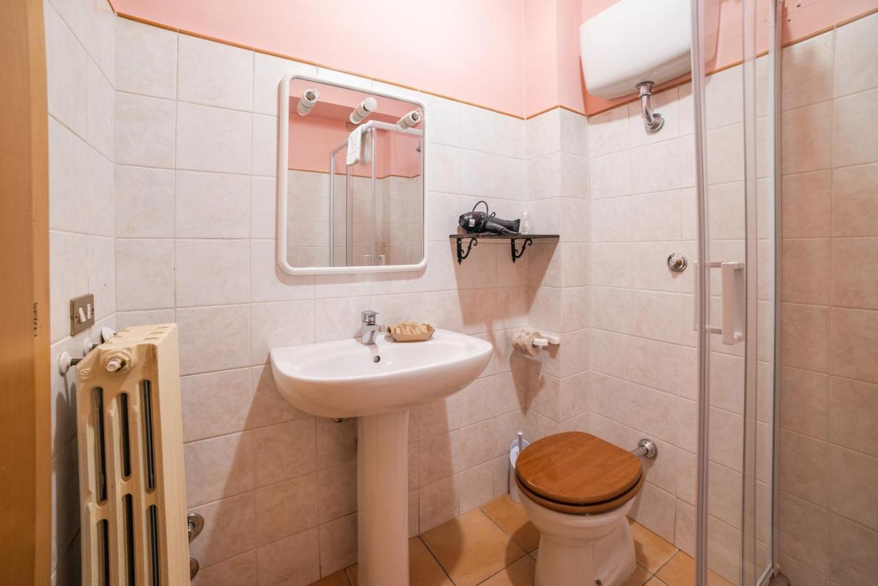 Dimora Fresilia Casa Vacanze Opi Extérieur photo