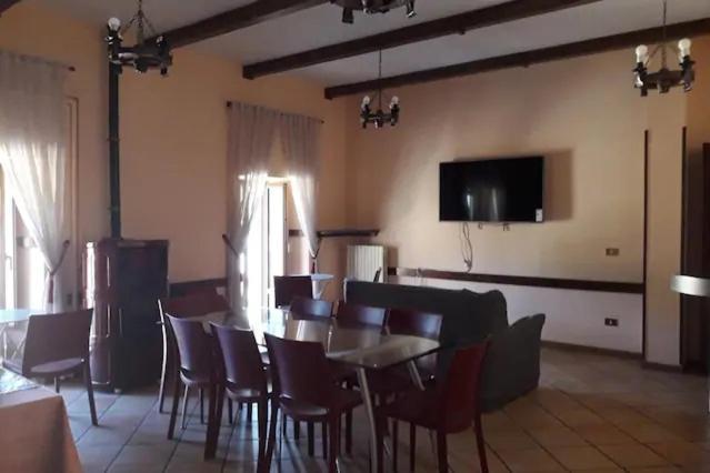 Dimora Fresilia Casa Vacanze Opi Extérieur photo